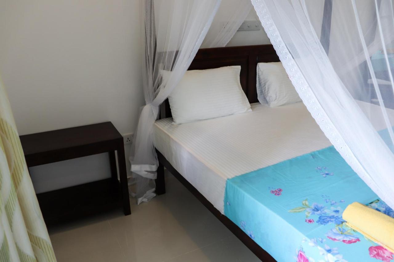 Sakura Calm Rest Bed & Breakfast Mirissa Exterior photo