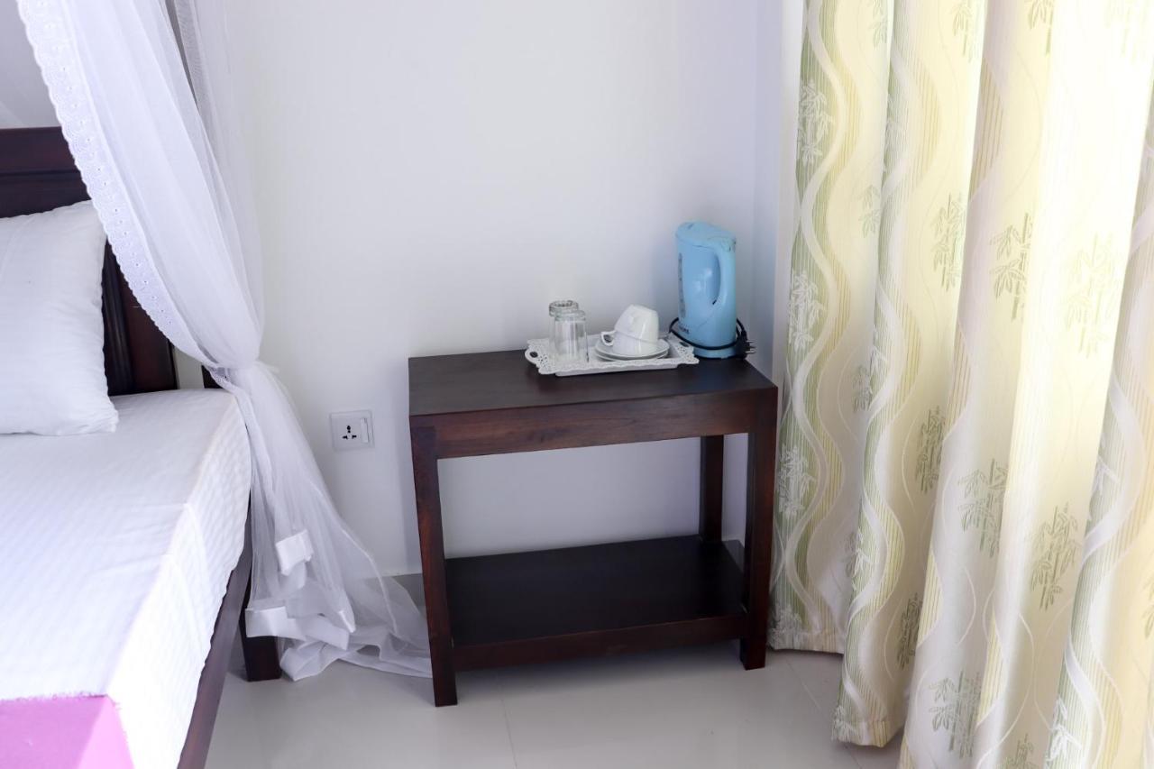 Sakura Calm Rest Bed & Breakfast Mirissa Exterior photo
