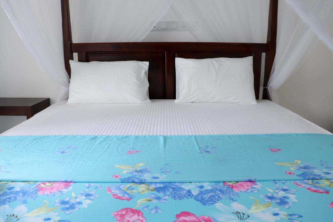 Sakura Calm Rest Bed & Breakfast Mirissa Exterior photo