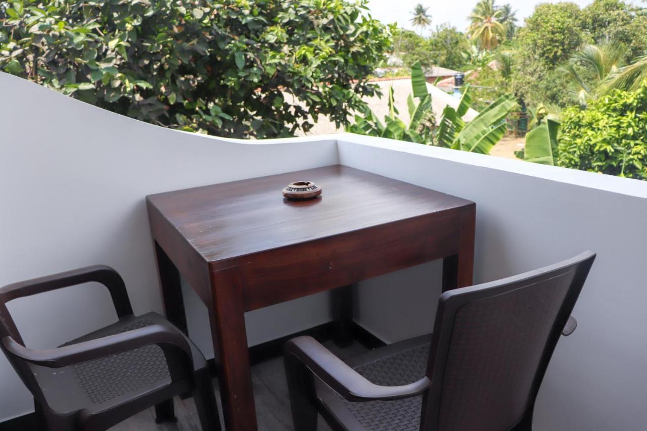 Sakura Calm Rest Bed & Breakfast Mirissa Exterior photo
